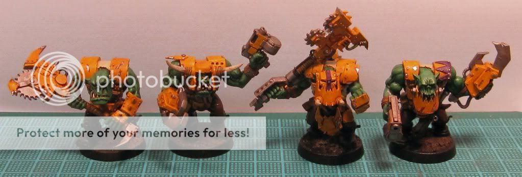 Bad Moon Nobz with Power Klaws and 'Uge Choppas